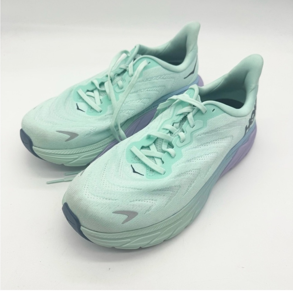 Hoka Womens Arahi 6 Sneakers Size 11